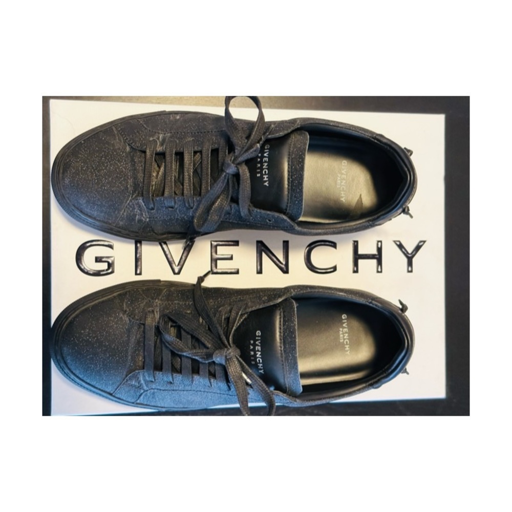 ❌SOLD❌ GIVENCHY Black Glitter 4G Urban Knots Sneakers Tennis Shoes SIZE 38.5